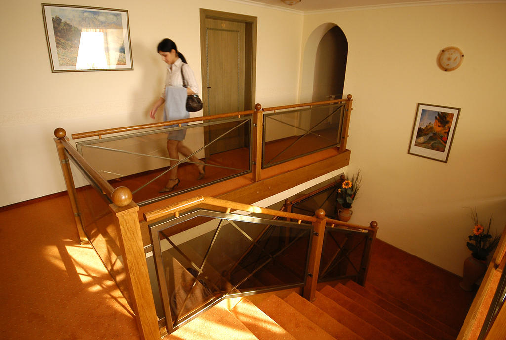 Hotel Bavaria Abda Εξωτερικό φωτογραφία